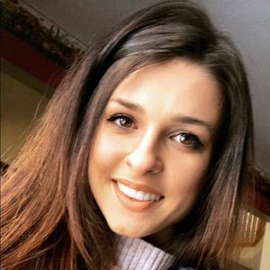 Meet your Posher, Alyssa